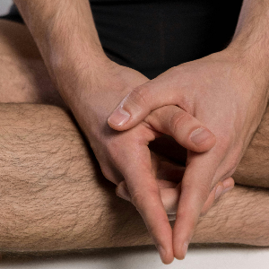 Uso de Mudras en Yoga Holística Cero